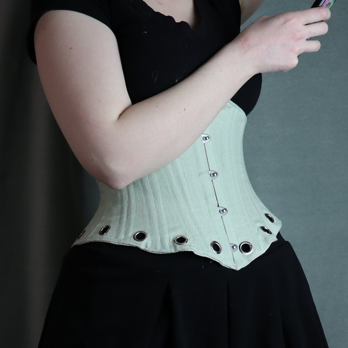 Underbust Corset with Hip Grommets (Linen)